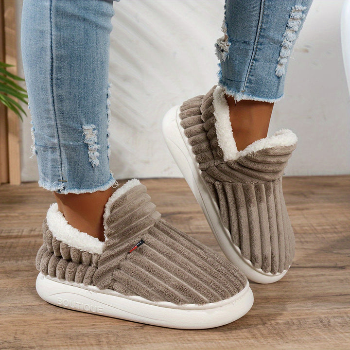 Michaela™ | The CozyStep Plush Slippers