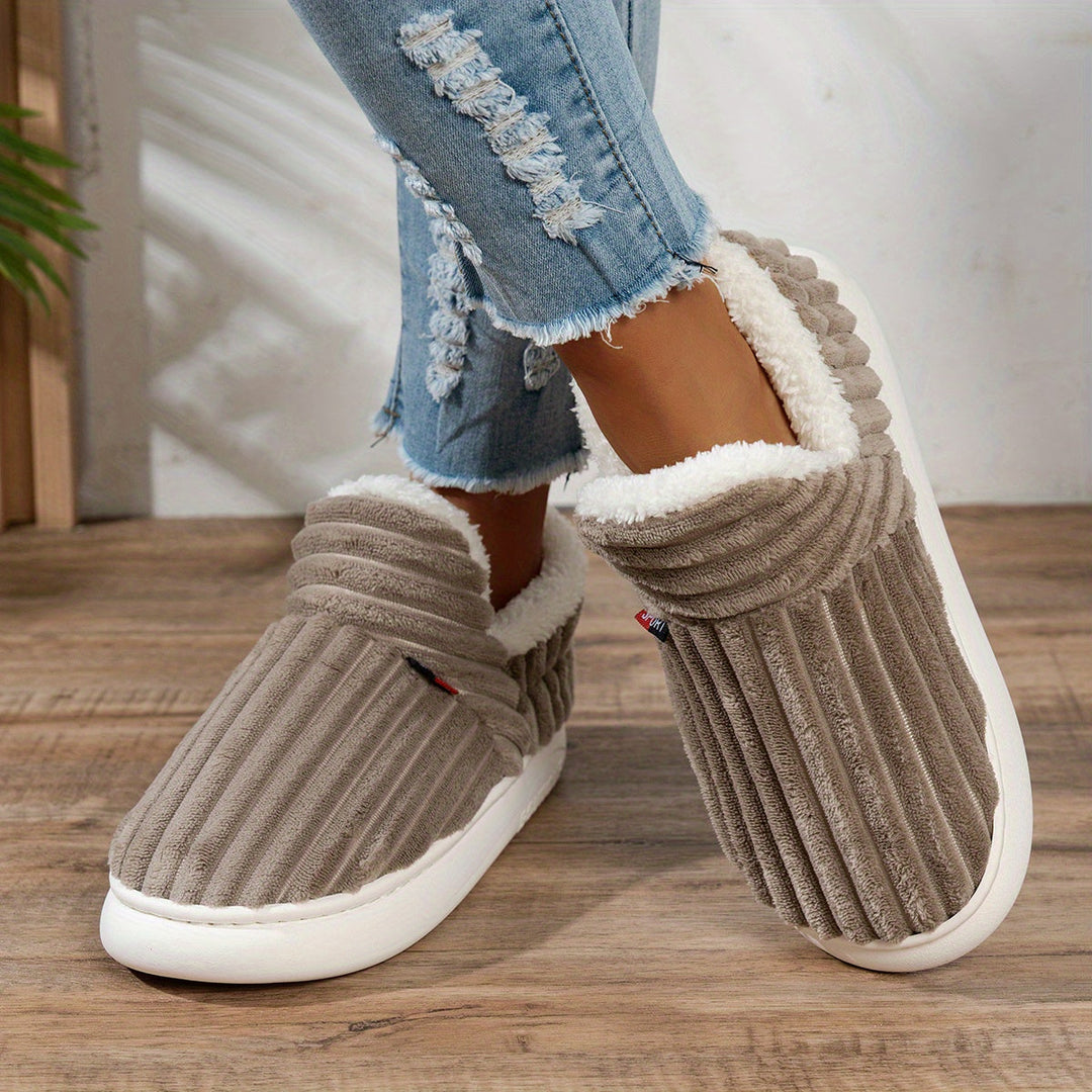 Michaela™ | The CozyStep Plush Slippers